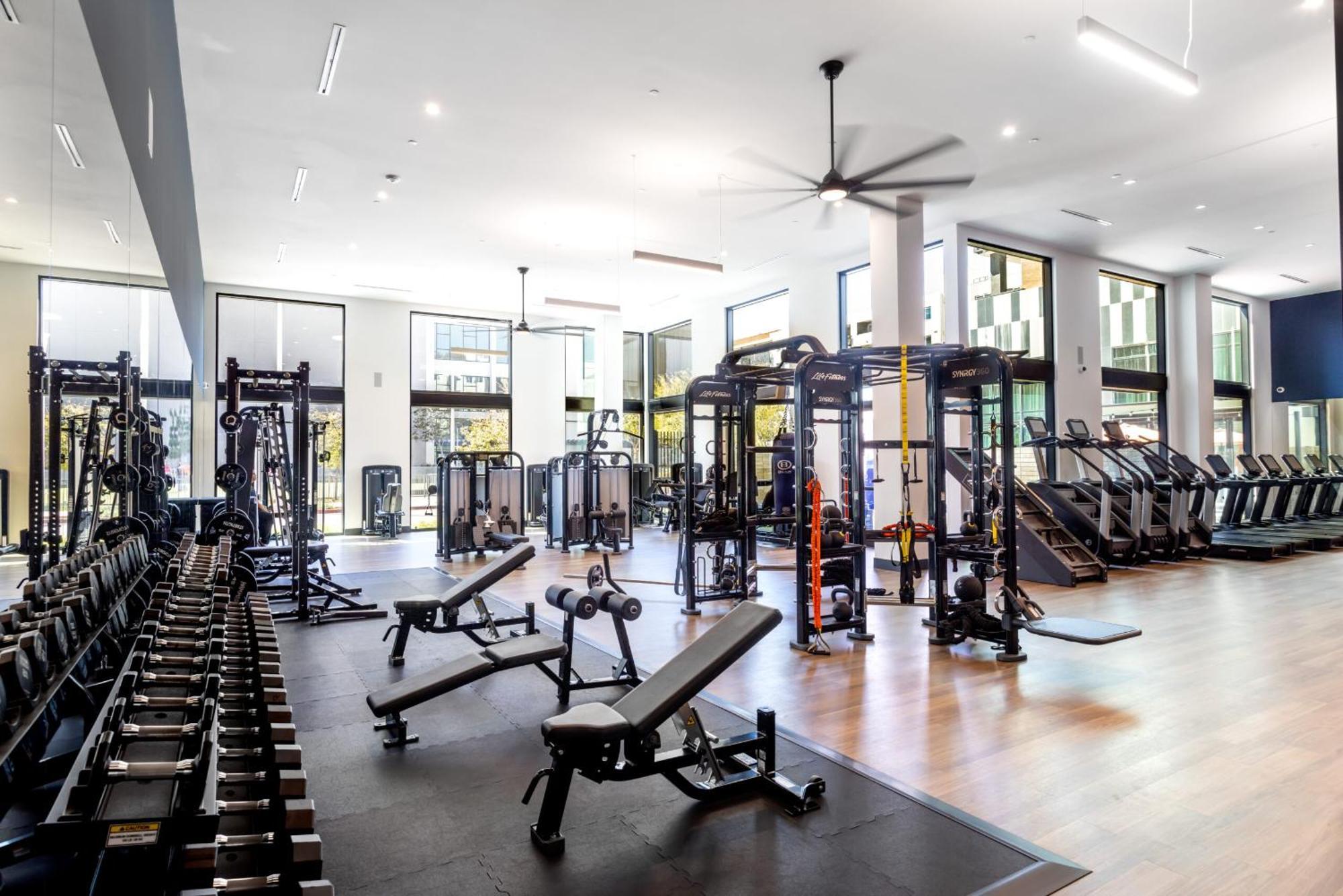 Heart Of North Hollywood 2 Bed Free Parking, Hot Tub, Pool, Gym Apartment Los Angeles