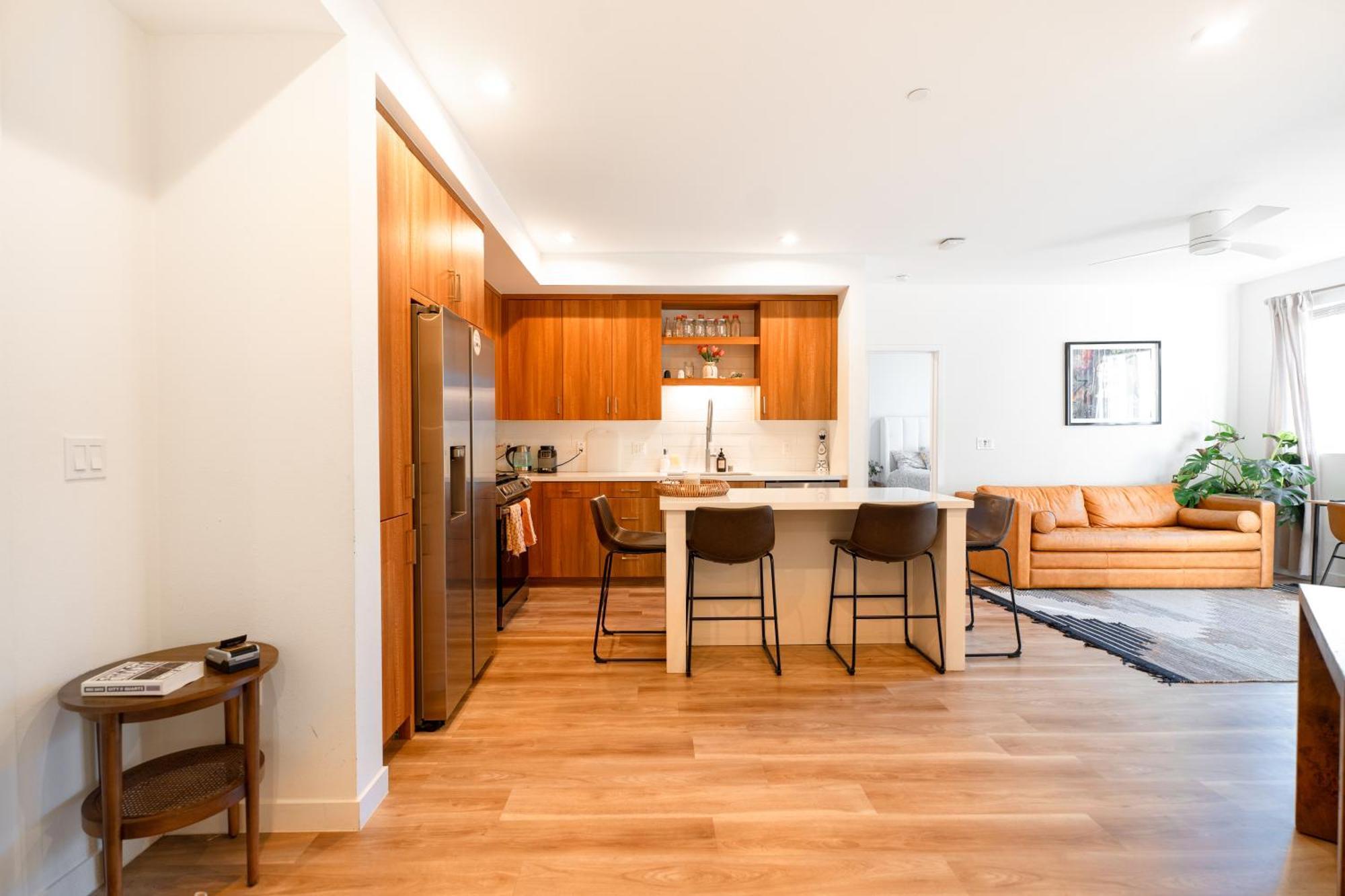 Heart Of North Hollywood 2 Bed Free Parking, Hot Tub, Pool, Gym Los Angeles